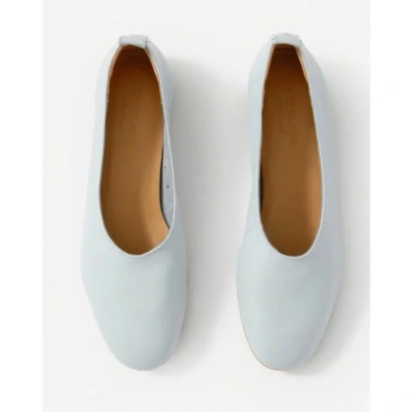 EVERLANE DAY GLOVE in LIGHT Blue Leather Flats Sz 11 - Picture 2 of 12